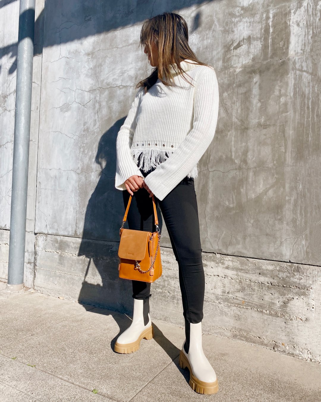 Outfits with cream clearance boots