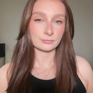 &rsquo;s mediaimport video of Fenty Beauty Fenty Beauty x Space NK Island Time Kiss