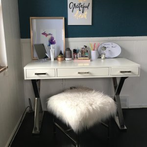 Ava Desk With Drawers Office Desk Pottery Barn