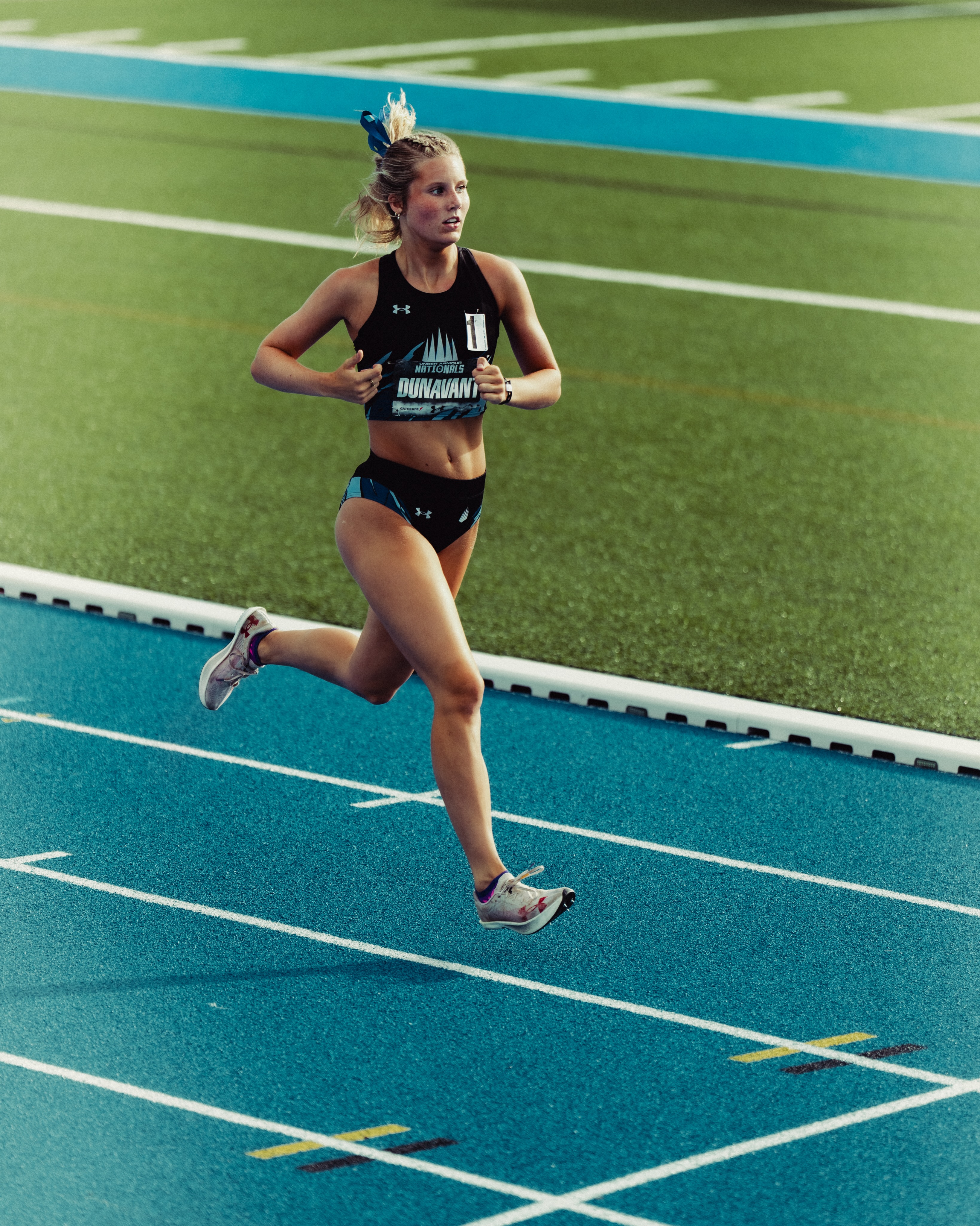 UA Shakedown Elite 3.5 Mid Distance Unisex Track Spikes | Under Armour