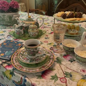 Famille Rose Cups & Saucers, Set of 4