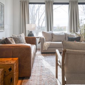 When there’s no place to go, there may as well be no place like home! #snowydays #holidayseason #noplacelikehome