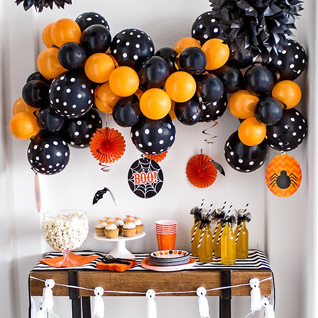 Halloween Party Decorations & Supplies Party City