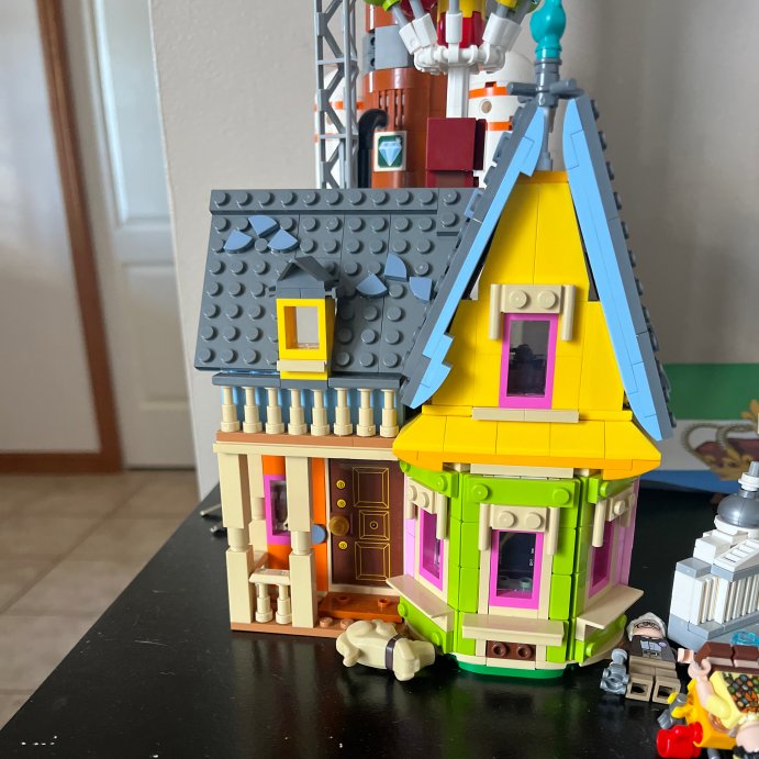 user image by @RF0114, LEGO Disney and Pixar Up House for Disney Movie Fans 43217