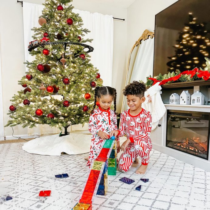 user image by @baileetaylor, MAGNA-TILES Rail Racers Magnetic Building Set