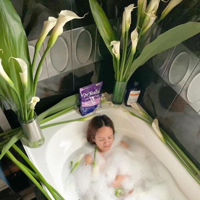 user image by @classyverse, Dr Teal&#39;s Shea Butter &#38; Almond Oil Foaming Bubble Bath - 34 fl oz