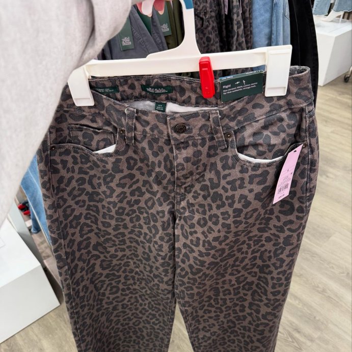user image by @tarjaymaxx, Women's Low-Rise Wide Leg Baggy Jeans - Wild Fable™