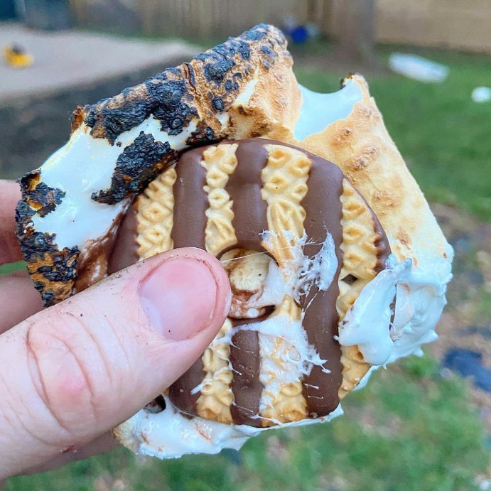 user image by @jamesnimmer, Keebler Fudge Stripes Cookies