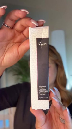 Thatbeautycreator1’s mediaimport video of Kay Beauty Intense Black 24H Kajal Eyeliner Duo