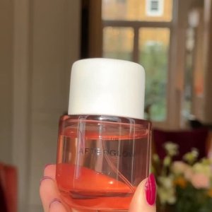 @spacenk&rsquo;s instagram video of PHLUR Afterglow Eau de Parfum