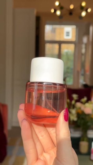 @spacenk&rsquo;s instagram video of PHLUR Afterglow Eau de Parfum
