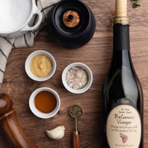 VSOP 25-Year Barrel-Aged Balsamic Vinegar & Arbequina Extra Virgin Olive Oil Gift Set