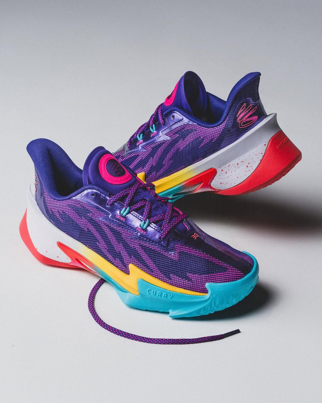 海外限定カラー UNDER ARMOIR CURRY7 29cm Under Armour Covers New Curry Series 7 in a Crayon Pack of