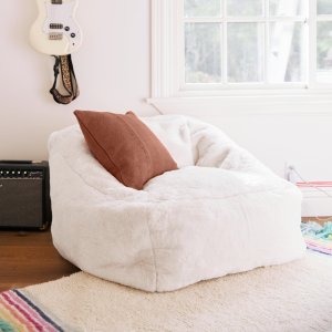 Polar Bear Ivory Modern Lounger
