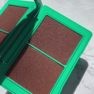 Sharon&rsquo;s mediaimport video of Westman Atelier Sun Tone Bronzing Cr&egrave;me