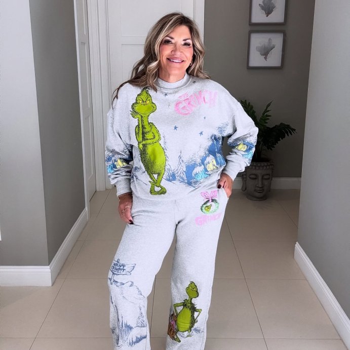 user image by @michmickstyle, Women's Grinch Wide Leg Graphic Pants - Heather Gray