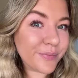 skinandvics {1} {2} van {3}