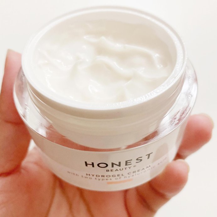 user image by @xo.makeupcorner, Honest Beauty Hydrogel Cream with Hyaluronic Acid - 1.7 fl oz
