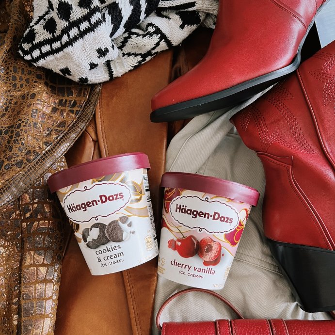 user image by @collectionofkatelyn, Haagen-Dazs Cookies &#38; Cream Ice Cream - 14 fl oz