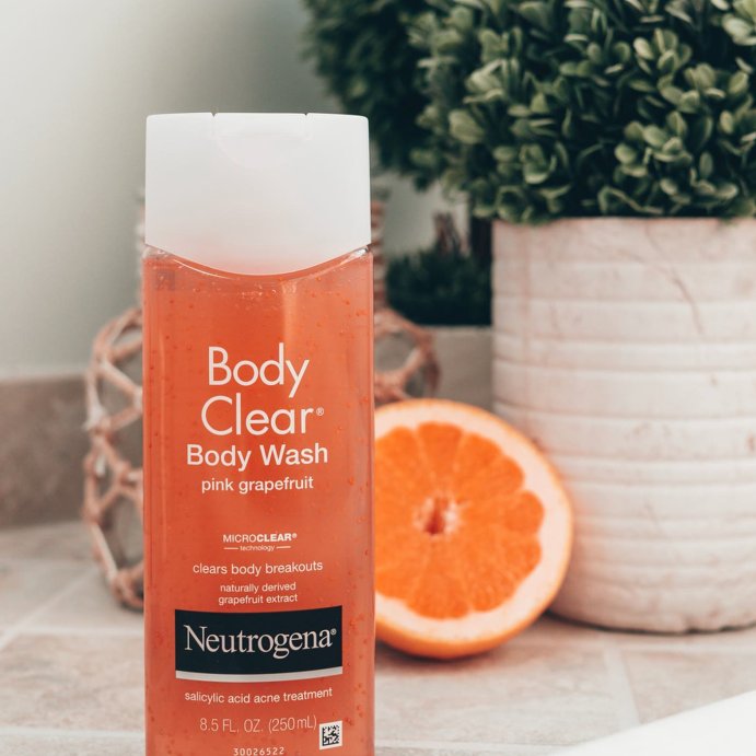 user image by @taylorsison, Neutrogena Body Clear Pink Grapefruit Acne Body Wash with Vitamin C for Body Breakouts - 8.5 fl oz