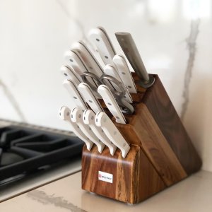 Wüsthof Gourmet Knives in Acacia Block, Set of 16