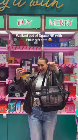 @spacenk’s instagram video of PHLUR Decadent Layering Set,PHLUR Holiday Coffret,PHLUR Discovery Set,PHLUR Holiday Ornament