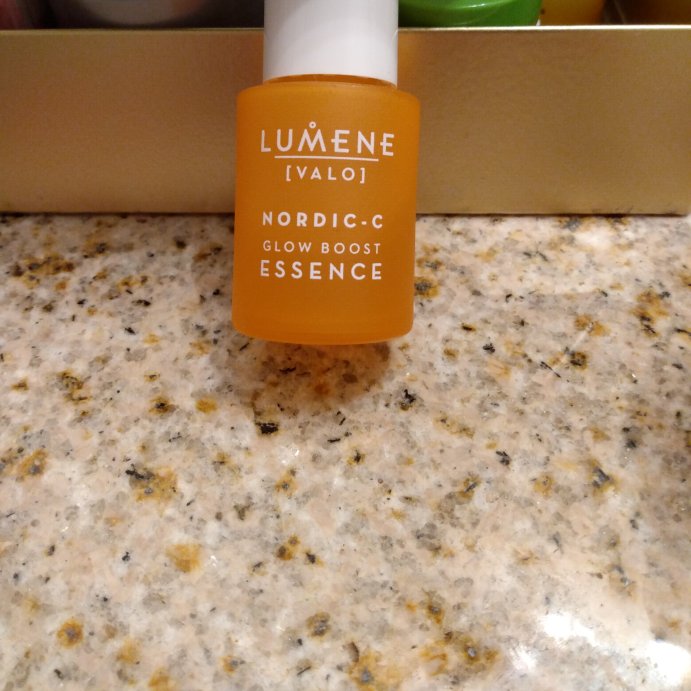 user image by EmW, Lumene Valo Glow Boost Essence Serum with Vitamin C &#38; Hyaluronic Acid - 0.5 fl oz