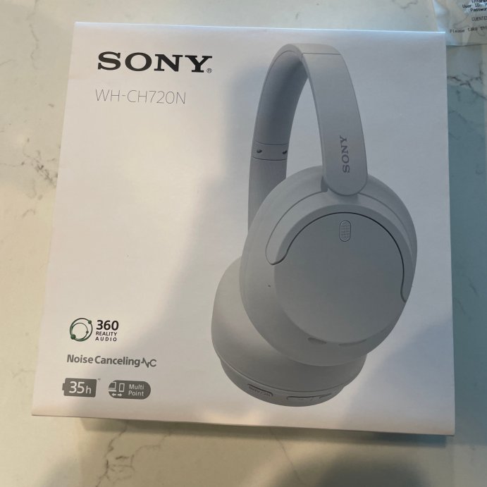 user image by Eamon, Sony WHCH720N Bluetooth Wireless Noise-Canceling Headphones