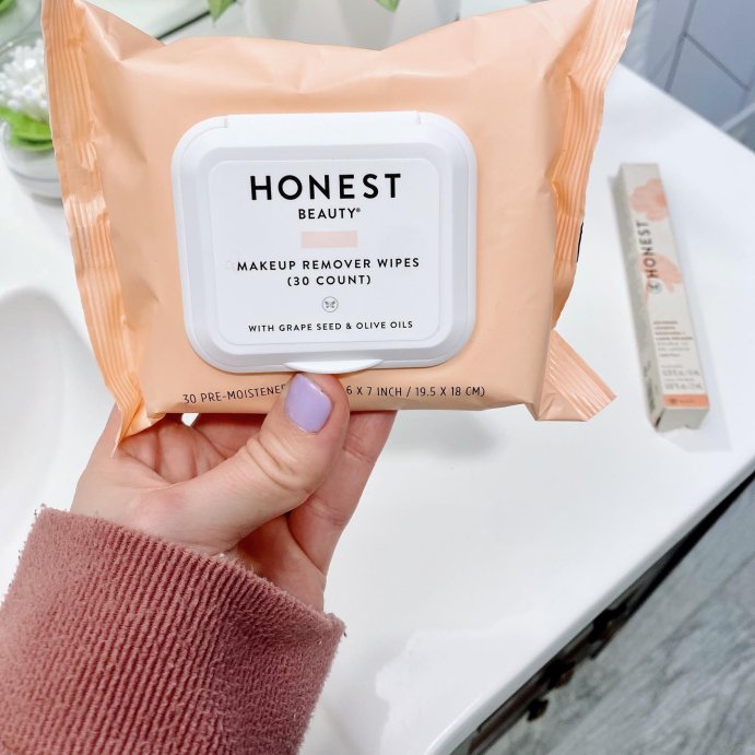 user image by @targetscallingme, Honest Beauty Makeup Remover Wipes