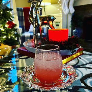 Trisha Yearwood Cheers in a Cup Mixer | Williams Sonoma