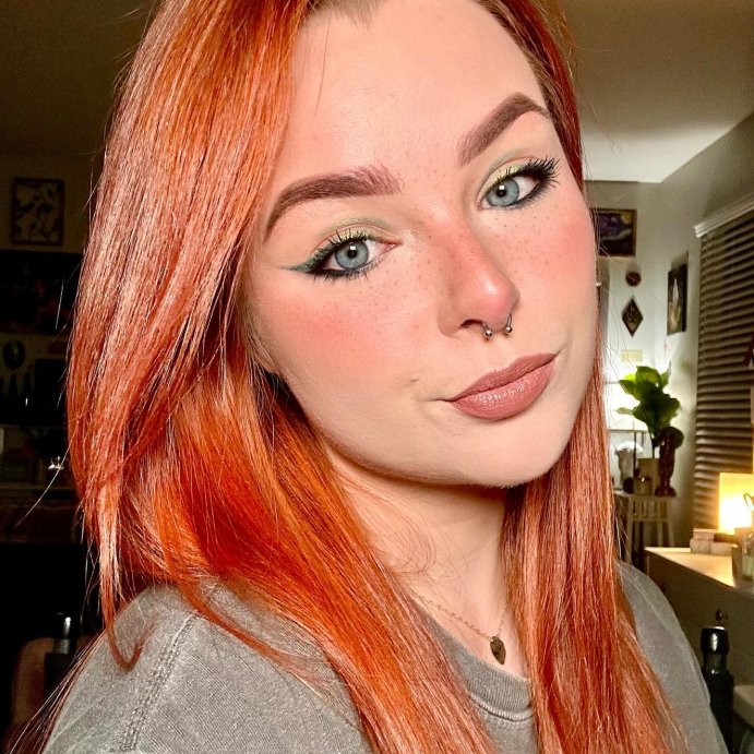user image by @vannaraemua, ESSENCE Stay & Play Gel Eyeliner - 0.04oz