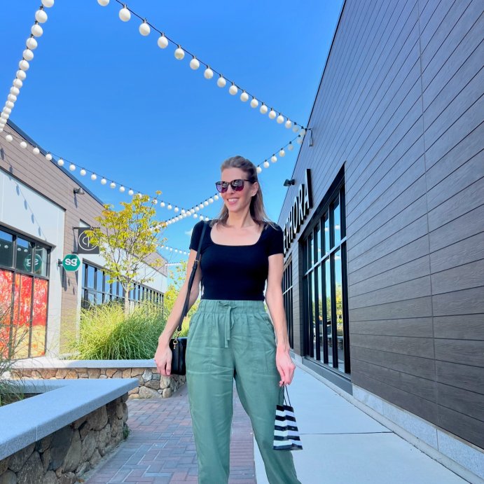 user image by @kelly.bondra, Women's High-Rise Joggers - Universal Thread™