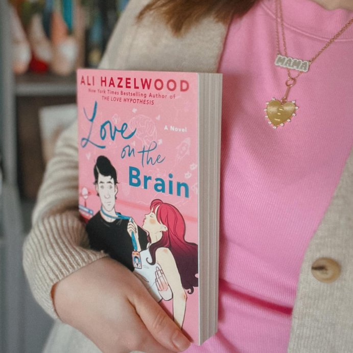 user image by @wishuponastarrynight, Love on the Brain - by  Ali Hazelwood (Paperback)