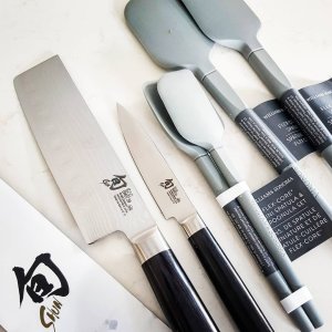 Shun Classic Hollow Edge Chef's Knife & Paring Knife Set - 8 – Cutlery and  More