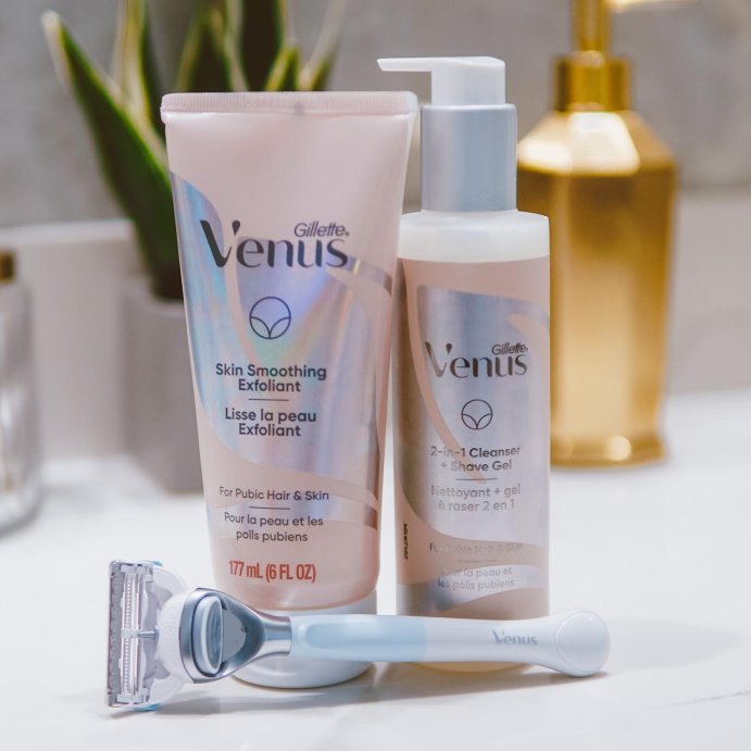 user image by @mini_marley, Venus for Pubic Hair & Skin Women's Razor + Razor Blade Refills