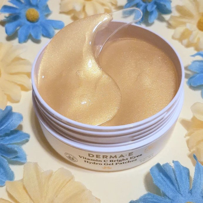 user image by @beauty.n.furbabyfanatic, derma e Vitamin C Bright Eyes Hydro Gel Patches - 60ct