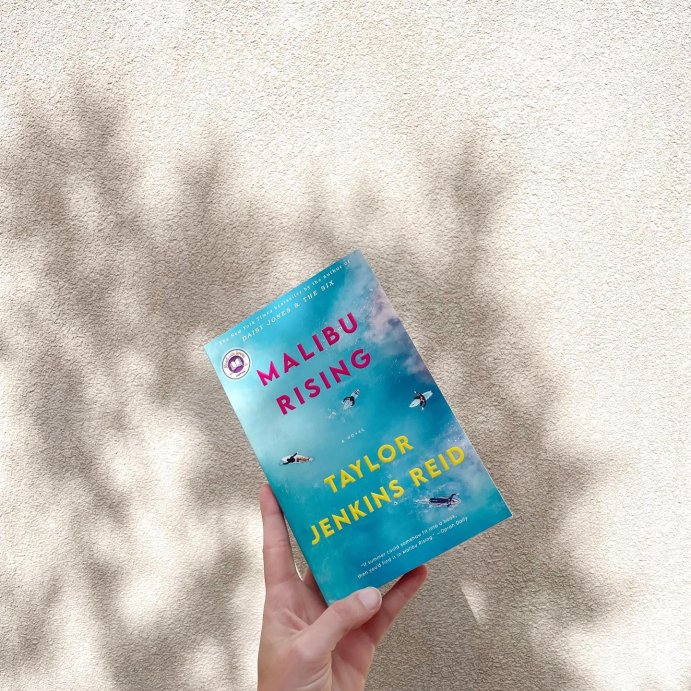 user image by @lonestarlauren, Malibu Rising - by Taylor Jenkins Reid