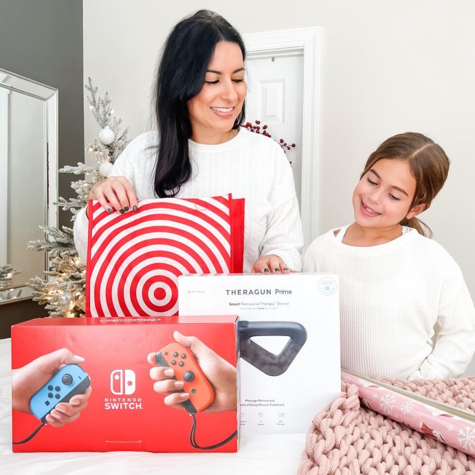 user image by @mimimarkoblog, Nintendo Switch with Neon Blue and Neon Red Joy-Con