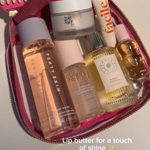 @spacenk&rsquo;s instagram video of Space NK Wide Tooth Comb,Facile Lip Jelly,Summer Fridays Sunlit Vanilla&trade; Eau De Parfum,Gisou Honey Infused Hair Perfume - Vanilla Glaze,Fenty Beauty Fenty Skin Fat Water Hydrating Milky Toner Essence,Beauty Of Joseon Dynasty Cream,Kopari Sunglaze Sheer Setting Mist Sunscreen SPF 50,Rare Beauty Find Comfort Lip Butter