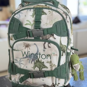 Pottery Barn Kids MACKENZIE リュック 恐竜柄 Jurassic Dinos Backpacks | Pottery Barn Kids