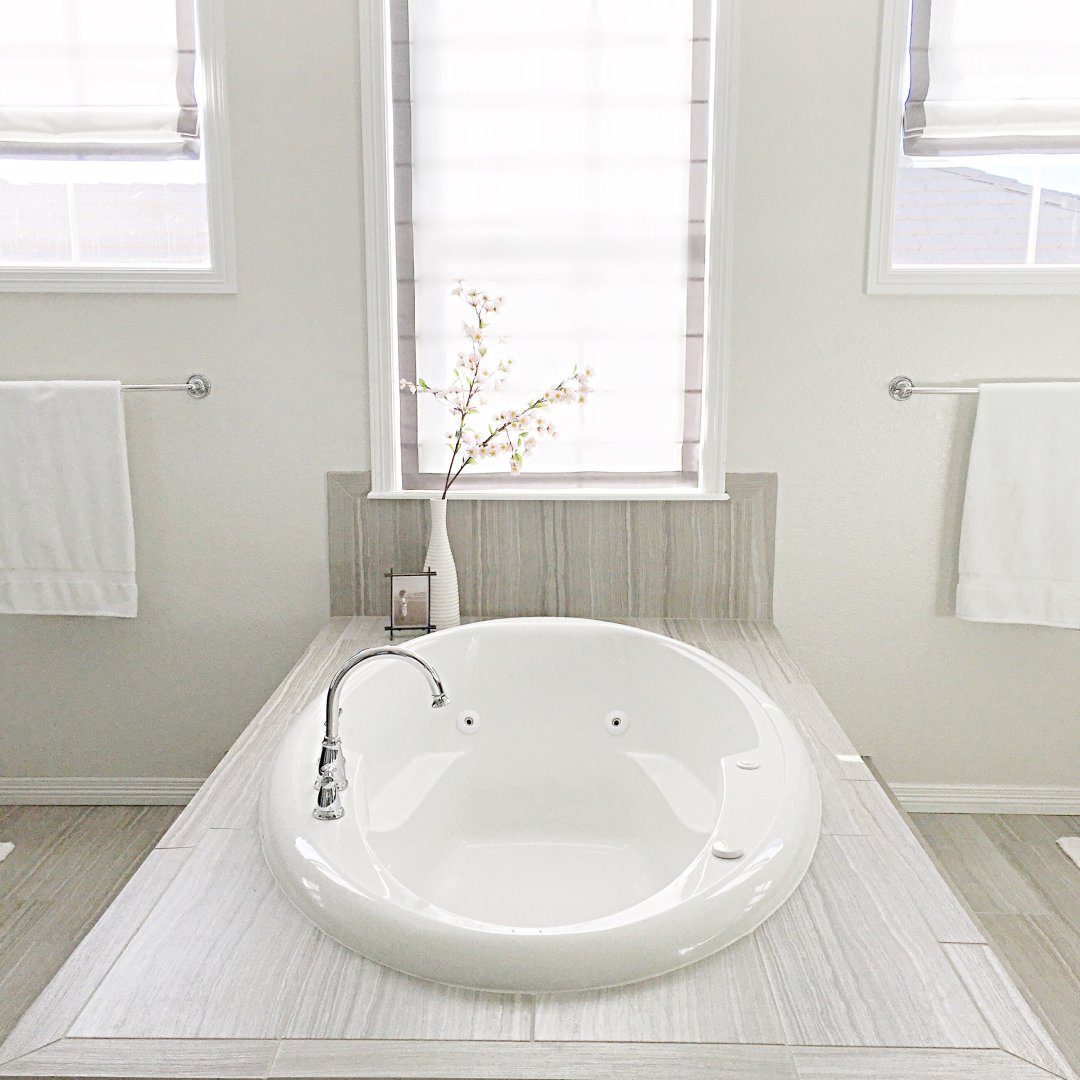 7 Bathroom Window Treatment Ideas For Bathrooms Blindsgalore