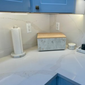 Williams Sonoma Honeycomb Marble Bread Box