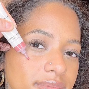 @spacenk&rsquo;s instagram video of Laura Mercier Pure Canvas Primer Blurring,Laura Mercier Tinted Moisturiser Oil Free Natural Skin Perfector