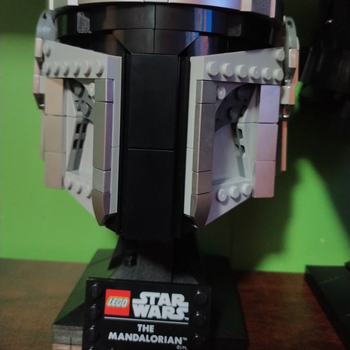 user image by Dominick, LEGO Star Wars The Mandalorian Helmet Model 75328