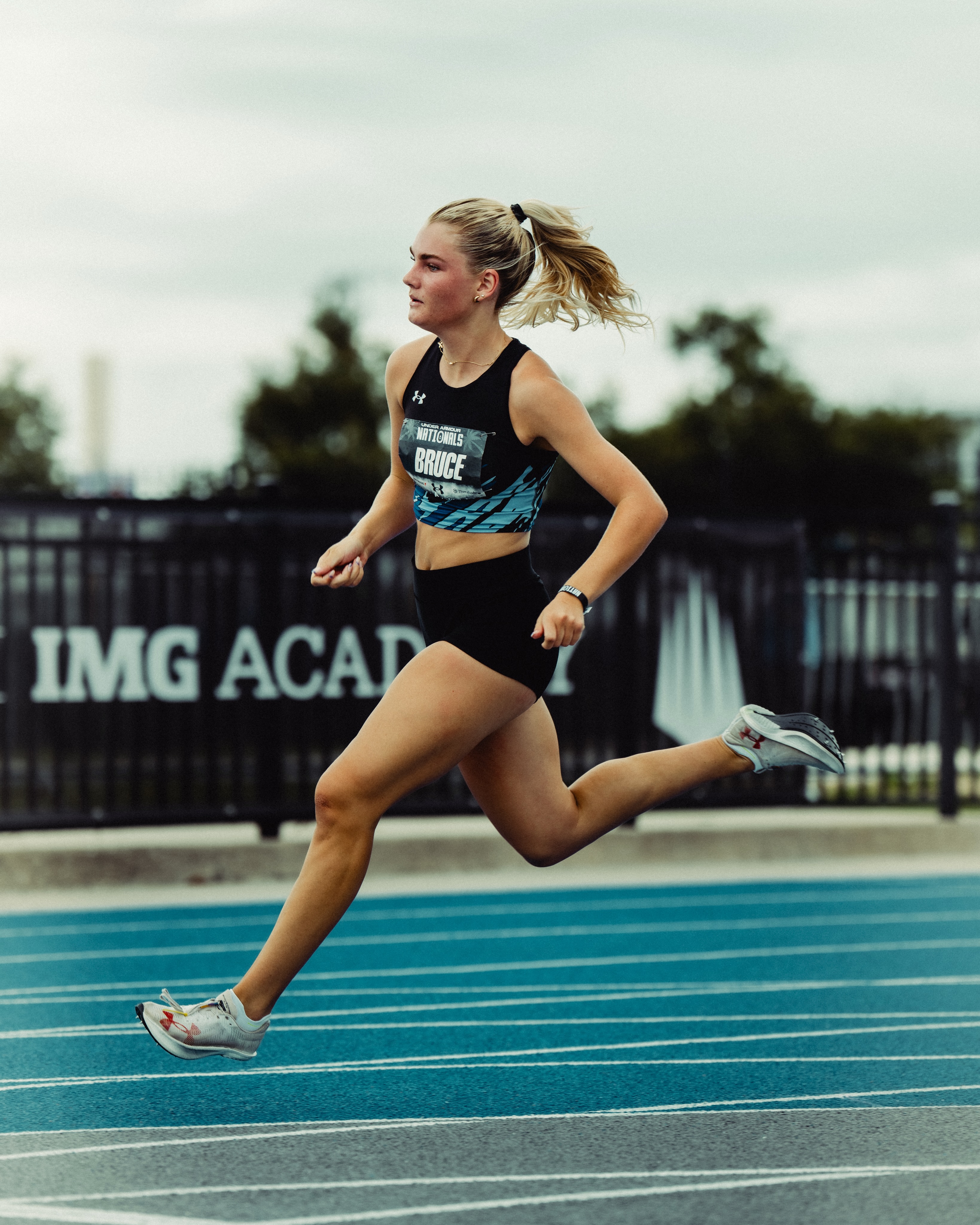 UA Shakedown Elite 3.5 Mid Distance Unisex Track Spikes | Under Armour