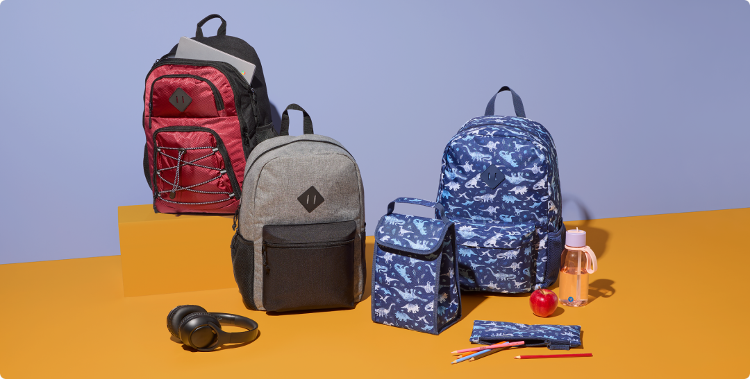 Shop Sac à dos Outbound noir et gris avec housse pour ordinateur portatif, polyester, 17 po, Sac à dos Better, rouge, 27,5 L, Sacs à dos, dinosaures bleu marine, 3 pièces, 22 L, Écouteurs sans fil Bluehive Bluetunes avec suppression active du bruit, Bouteille de 19 oz, corail and more