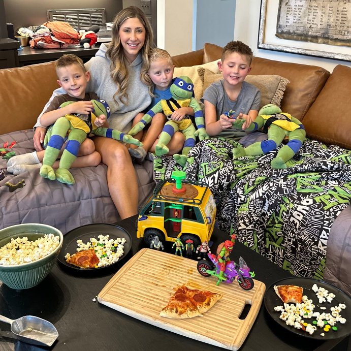 user image by samanthabauchmann, Teenage Mutant Ninja Turtles Purple Dragon Cycle with Raphael Action Figure