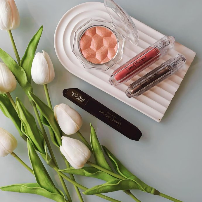 user image by @redmone_, Physicians Formula Mineral Wear Diamond Mascara