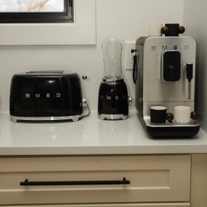SMEG Fully Automatic Espresso Machine
