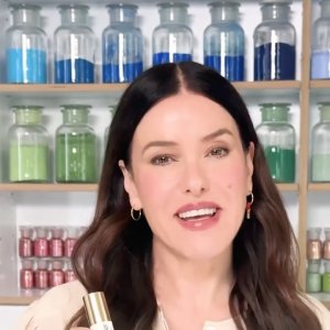 @spacenk&rsquo;s instagram video of Lisa Eldridge Velatura Balm Dewy Lip and Cheek Stick,Lisa Eldridge Velatura Balm Dewy Lip and Cheek Stick,Lisa Eldridge Velatura Balm Dewy Lip and Cheek Stick